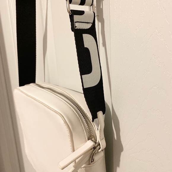 White French Connection Norine Box Crossbody Bag - Picture 3 of 3